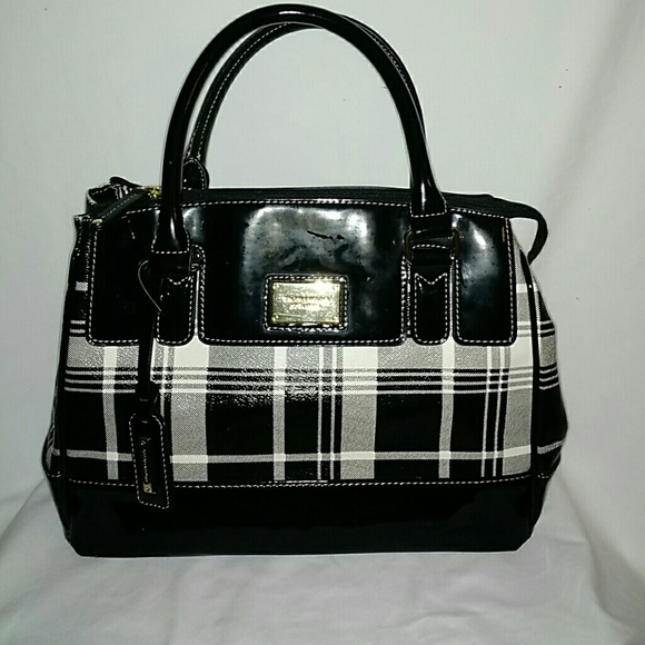 Tignanello Handbags - Tignanello black patent leather plaid handbag